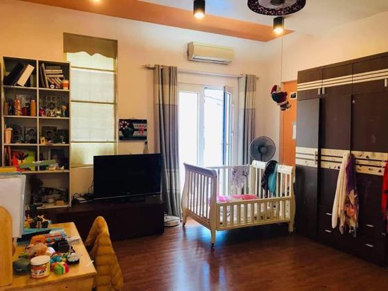 NHÀ RẺ 2.5 TỶ  RẤT ĐẸP ĐỊNH CÔNG THƯỢNG BÁN NGAY, 40 m2