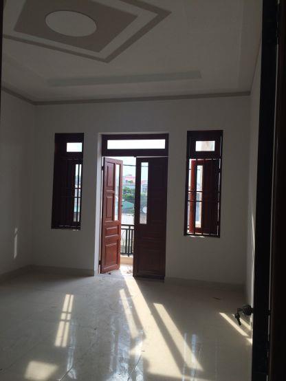 Nhà Phố  Cần Bán Đường Bê Tông Trước Nhà 8m