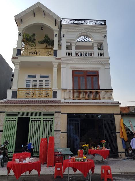 Bán nhà dĩ an chính chủ phú hồng thịnh 6,9,10