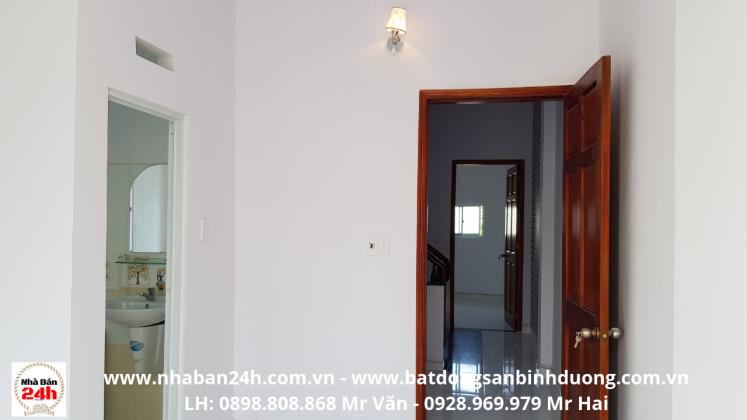 Bán nhà phường bình an 4,5×13,5m, nhà 3 tầng thuận tiện kinh