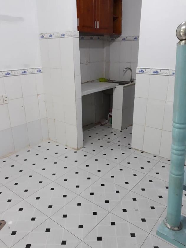 Nhà Bình triệu 1 tr 1 L giá cực rẻ, hẻm oto, liền kề phạm VĐ