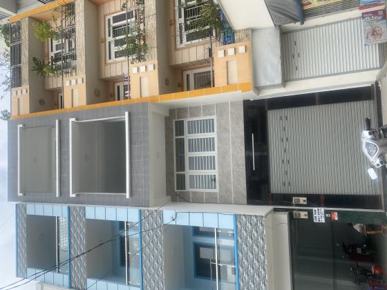 Cho thuê nhà nguyên căn mặt tiền CMT8