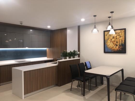 Thiện trí bán căn góc 102m 3 PN  tầng 12 view cực đẹp 4.1 tỷ