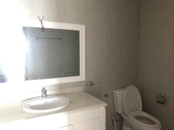 Cần bán cắt lỗ căn hộ 96m2 thiết kế 3 PN cửa Tây giá 3.15tỷ