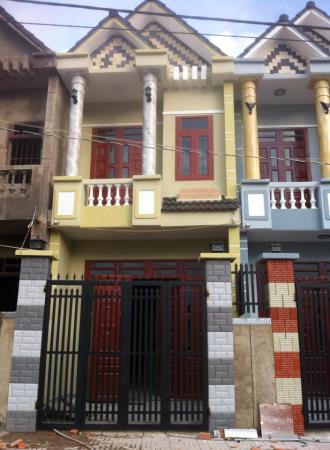 Bán nhà Dĩ An Bình Dương mới xây dựng xong mua về ở ngay