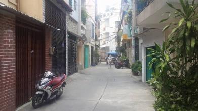 Nhà 2MT HXH 6m Huỳnh Văn Bánh 72m2 nhà 3 lầu Giá 5.5 tỷ