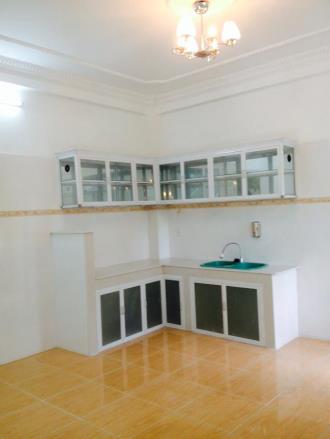 Bán nhà mới xây MT đường 11 Trường Thọ, quận Thủ Đức.