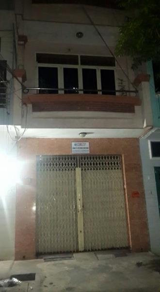 Cho thuê nhà NC MT Khánh Hội. DT: 4x18m,4 lầu Giá 40 triệu