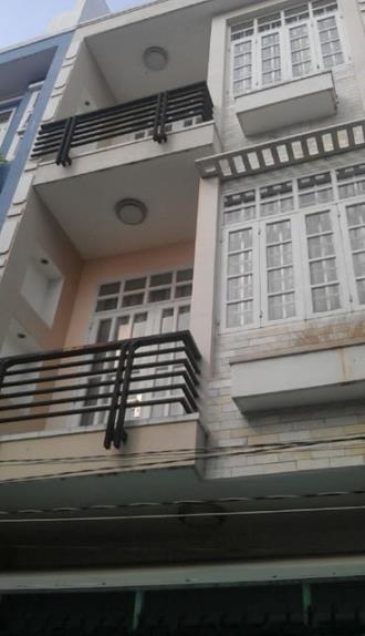 Bán nhà đúc 2 tấm giá hấp dẫn, sổ hồng riêng