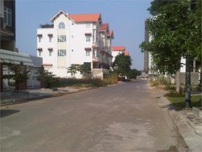 Bán nhà biệt thự him lam DT 200m2, đường 16m