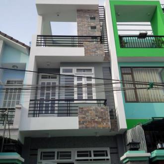 Cần bán nhà MT 21 Phạm Văn Đồng, gần ngã tư Bình Triệu