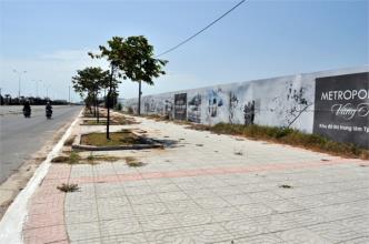 Cần cho thuê 2000m2 đất trống mặt tiền đường Nguyễn Văn Linh