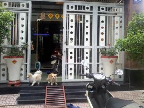 Cho thuê nhà đường Lê Quốc Hưng, Q. 4, 1 trệt, 3 lầu