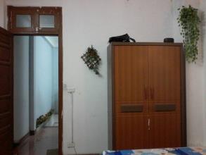 phòng rộng đầy đủ tiện nghi, chỉ vào là ở gần hồ đền lừ 