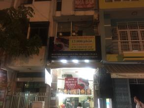 Cần sang nhượng mặt bằng-mặt tiền Quận 1-30m2 giá rẻ