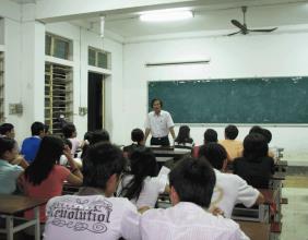 Cho thuê phòng học khu Bách Khoa