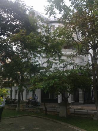 Bán biệt thự Tân Quy Đông nằm đối diện công viên