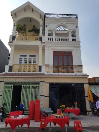 Bán nhà dĩ an chính chủ phú hồng thịnh 6,9,10