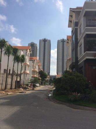 Bán nhà TĐC Him Lam Kênh Tẻ, xây 1 hầm,2 lầu, sổ hồng