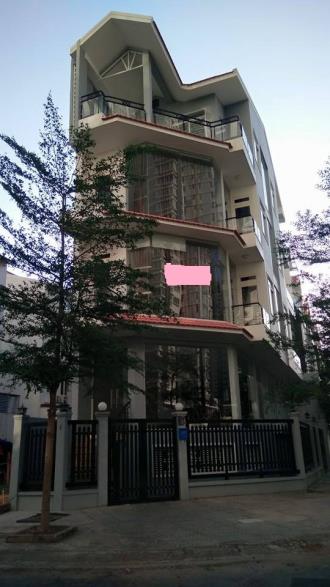 Cho thuê nhà phố Him Lam Kênh Tẻ Q.7,5x20m2