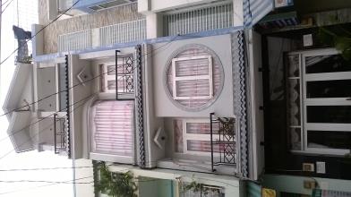 Cần bán gấp căn nhà mặt tiền 4lầu giá rẻ 2,2tỷ