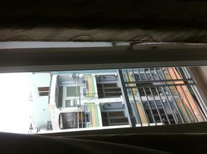 Cần 1 nữ ở ghép ( ưu tiên đi làm) q10