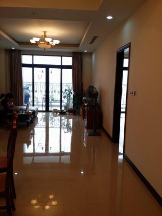 Cho thuê CHCC Royal City – 2 ngủ – đủ đồ - 18tr/th 