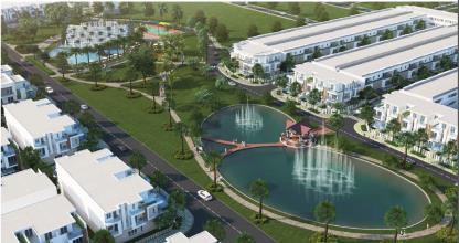 Nhà phố 1 trệt 2 lầu xây dựng kiên cố, mặt tiền đường rộng