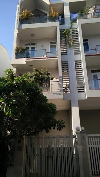 Bán nhà phố Him Lam Kênh Tẻ Q.7, 5x20m2, hướng Tây,