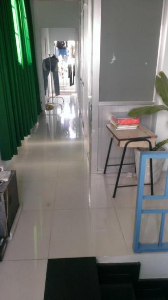 Bán nhà nguyên căn, có sổ hồng, sạch sẽ thoáng mát