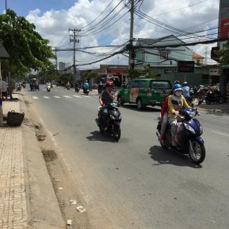 Cần bán lô đất mặt tiền đường chợ Thủ Đức, giá chỉ 23tr/m2.