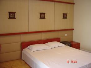 Cho thuê căn hộ chung cư cao cấp tại Pacific Place.