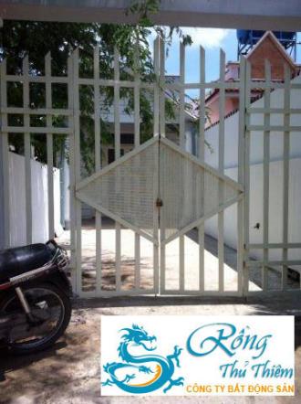 Nhà mặt tiền đường 379, Tăng Nhơn Phú A, Q.9 – 1,075 tỷ