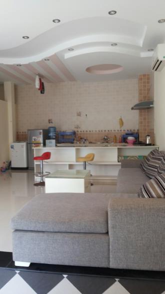 Bán nhà 1 trệt 2 lầu mặt tiền hướng biển Đông, lưng tựa núi