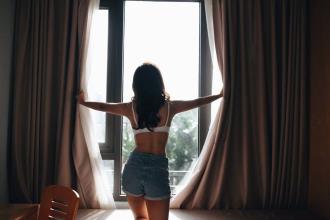 Khách sạn Urhome cao cấp tại bờ sông Quan Hoa, Cầu Giấy, HN