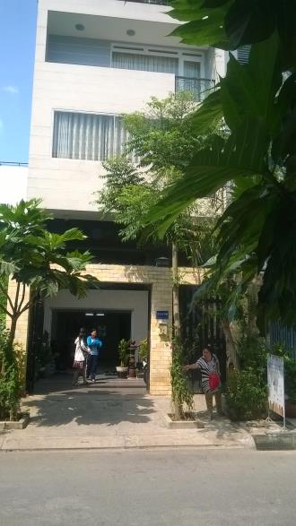 Cho thuê mặt bằng đẹp 120m2, Q.BT, 09 triệu/tháng