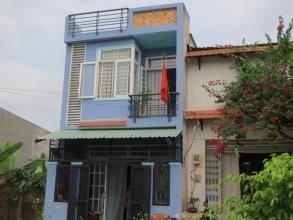 Nhà 4.5x10 Lê Văn Quới 1 trệt 1 lửng, sân thượng