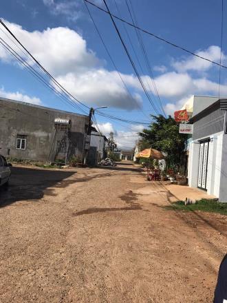 Đất thổ cư 100% hẻm Nguyễn Văn Cừ 6x30 Nam 800tr Nam