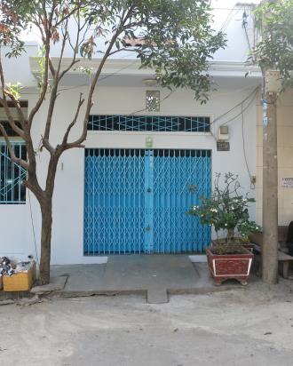 Cho thuê nhà nguyên căn, gác suốt (4x20), mới sửa