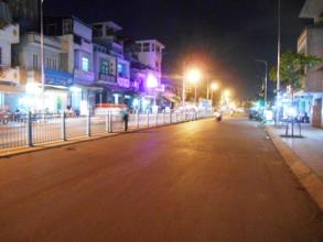 Cho thuê mặt bằng kinh doanh Lũy Bán Bích, giá rẻ