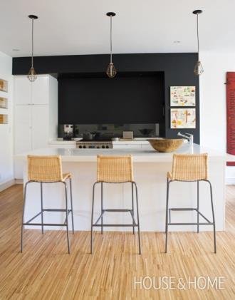 Cần bán nhà hxh Trần Quang Diệu P14 Q3. 