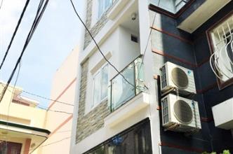 Bán gấp nhà đẹp đường Sao Mai,Q.Tân Bình