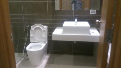 Cần tiền bán gấp căn HAGL2 lầu 6 120m2 3PN 3WC giá 1,9 tỷ 