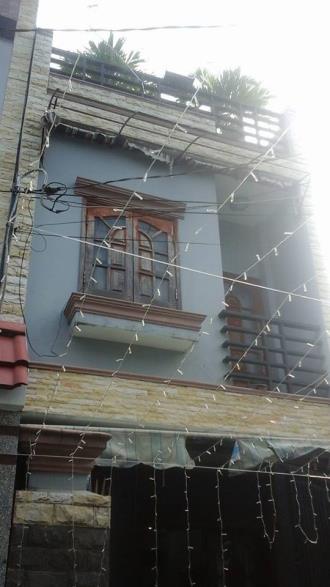 CHO THUÊ NHÀ NGUYÊN CĂN P.6, Q.8, 1 LẦU 1 SÂN THƯỢNG