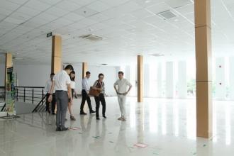 Sky Center - Căn hộ tầng trệt MT Phổ Quang - 32.5tr/m2