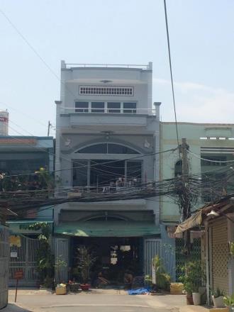 Nhà ở cần bán 5x15m.