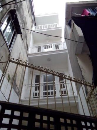 Bán nhà 4 tầng trong phố Ngõ chợ Khâm Thiên 44m2, 2.7 tỷ