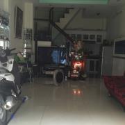 Bán gấp nhà HXH tại CMT8, P.4, Q. Tân Bình