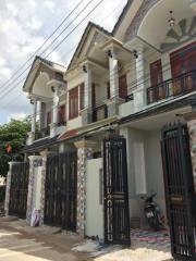 Nhà Phố  Cần Bán Đường Bê Tông Trước Nhà 8m