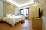 Khách sạn căn hộ UrHome ba sao quận Cầu Giấy